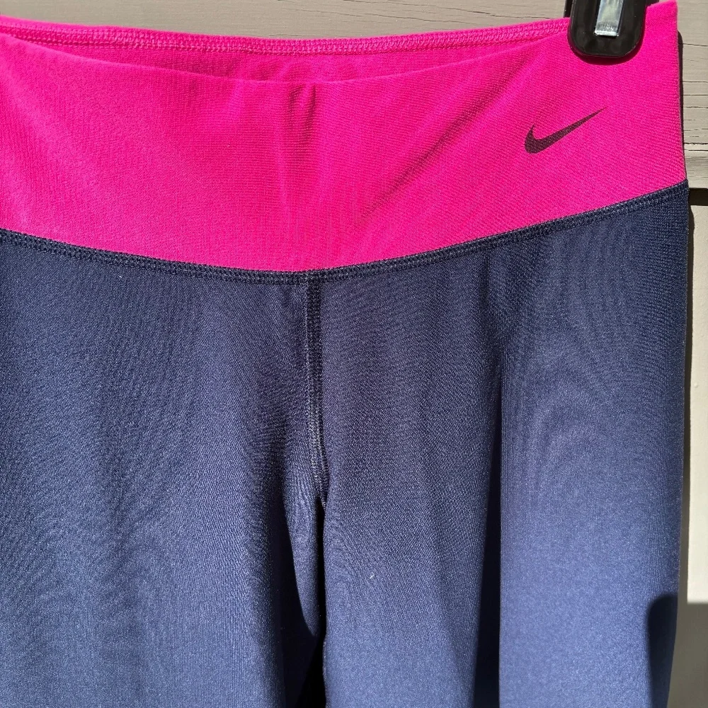 Nike Legend Regular Fit athletic pants navy pink Medium